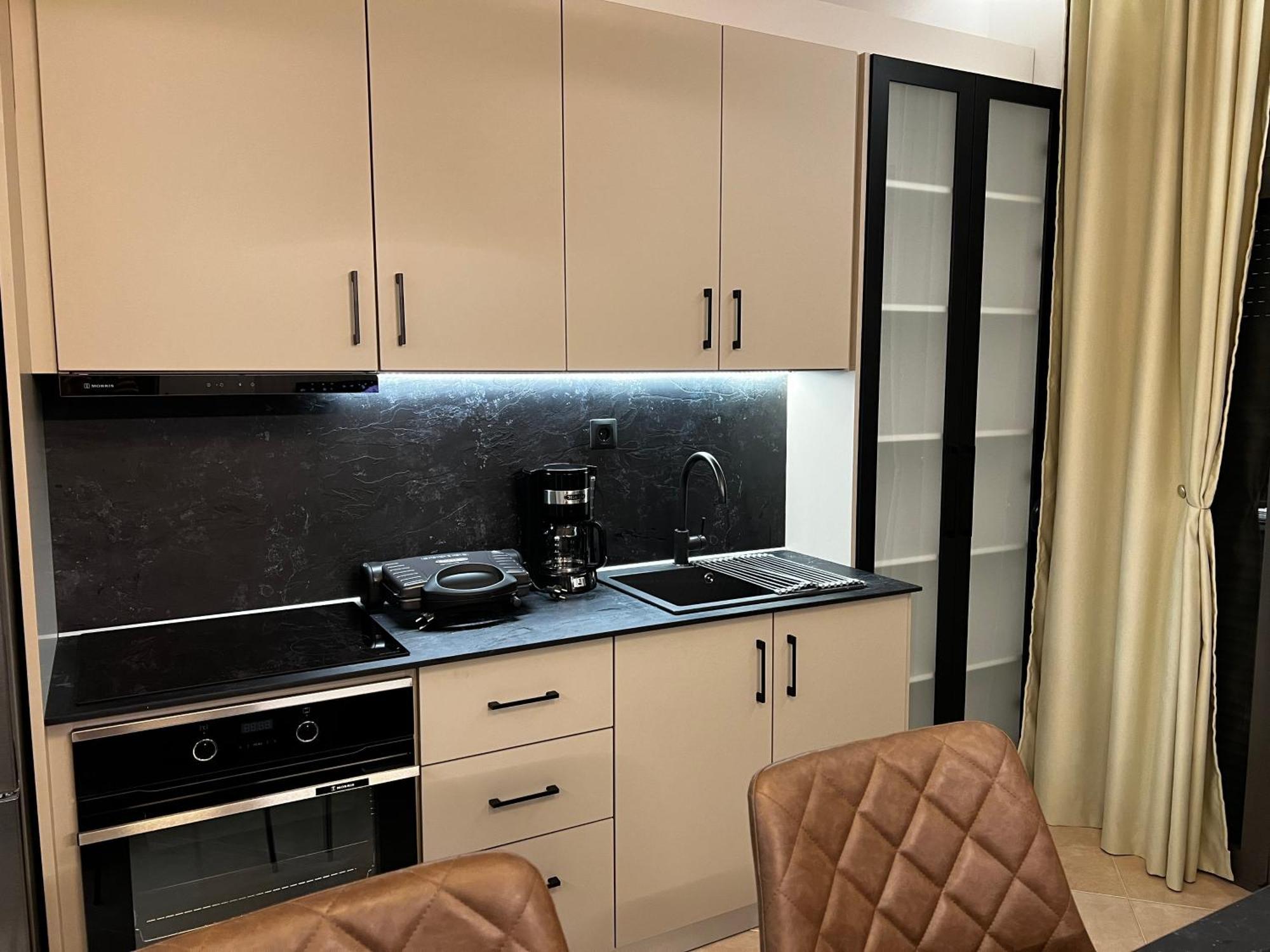 Suite Rooms -Fine Living Vevi 外观 照片